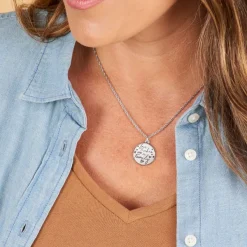 James Avery Artisan Jewelry Charms-Love Makes Us A Family Charm